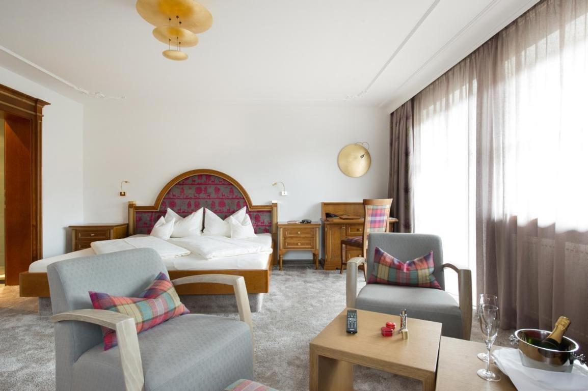 Hotel Alpenkoenig โอเบอร์สเทาเฟิน ภายนอก รูปภาพ